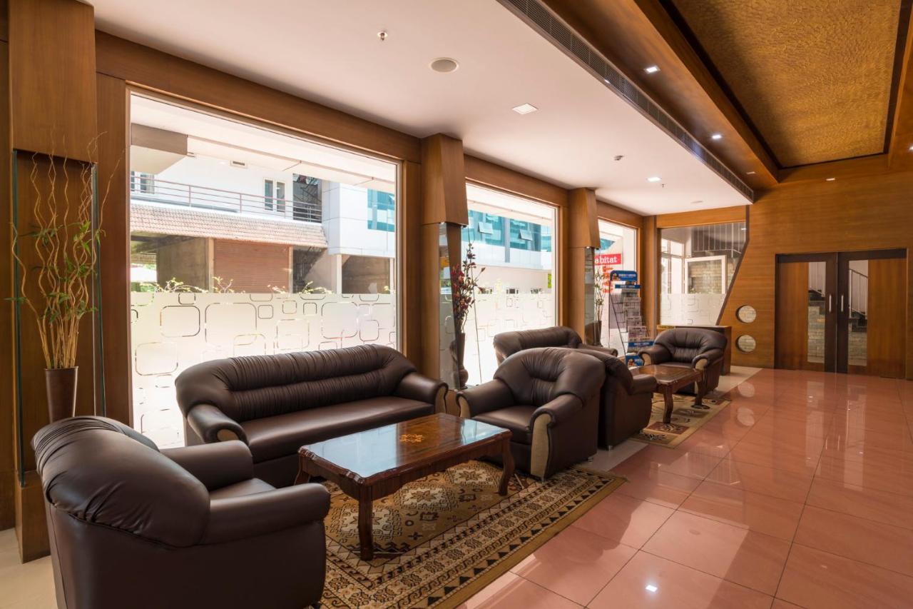 Sree Gokulam Residency 호텔 Thrissur 외부 사진