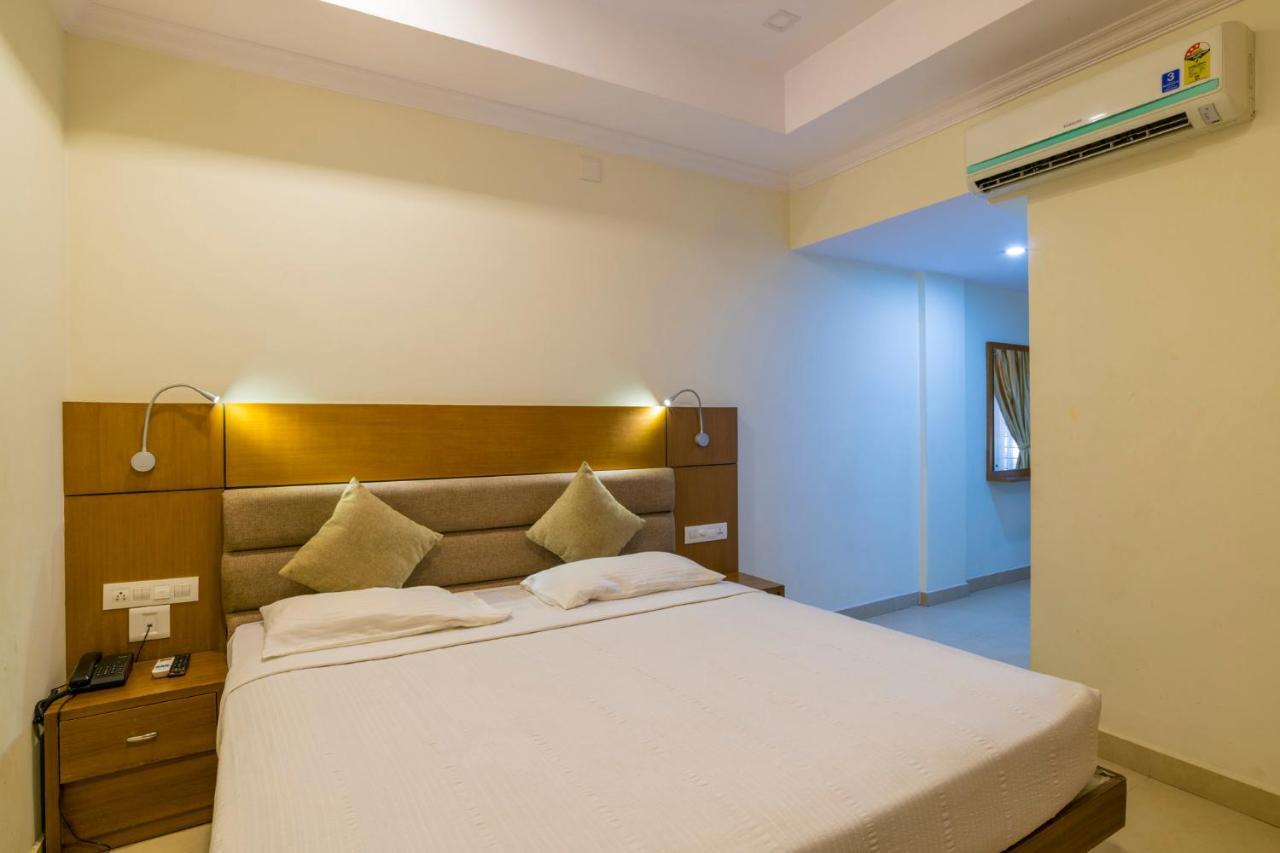 Sree Gokulam Residency 호텔 Thrissur 외부 사진